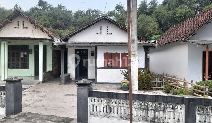 RUMAH TRADISIONAL ASRI DI MOJOWANGI, MOJOWARNO
