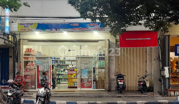 Ruko 1 Lantai + Area Hunian Luas di Belakang, Lokasi Strategis!