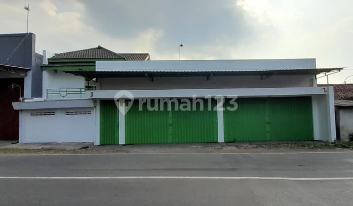 Ruko Strategis di Jombang, Akses Mudah & Fasilitas Lengkap