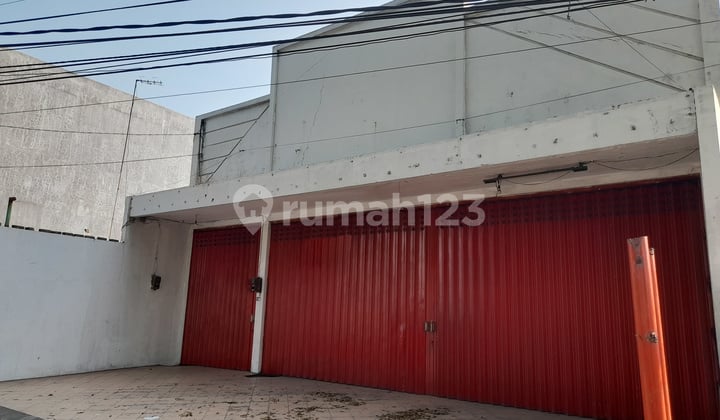 Ruko/Gudang Strategis di Pinggir Jalan Nasional Kepuhkembeng