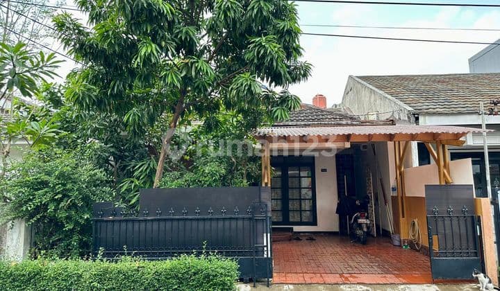 Rumah di Jl Merpati Bintaro Jaya Sektor 1 Jakarta Selatan