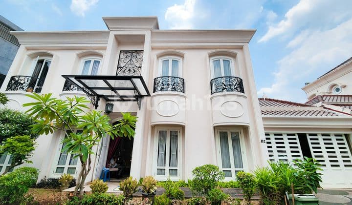 Rumah 2 Lantai Semi Furnished SHM di Cilandak, Jakarta Selatan