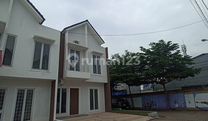 Rumah Minimalis siap huni di sekitar Bintaro Jaya