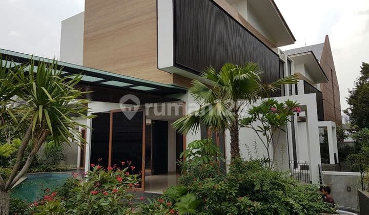 Rumah Mewah Baru Di Belakang Gedung Bidakara - Tebet - Jaksel