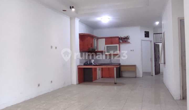 Rumah 1 Lantai 4 Kamar Tidur di Taman Sari, Harapan Indah.