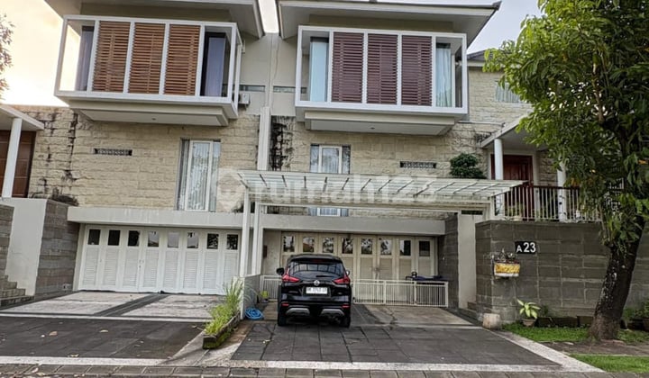 A 2-Storey Modern Architecture House with Full Furnishings