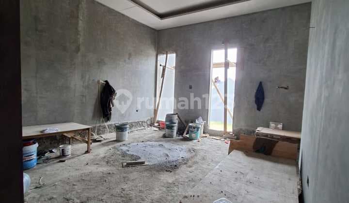 DIJUAL RUMAH DI METLAND PURI SHM 6x18,5m² 4+1BR 2 LANTAI
