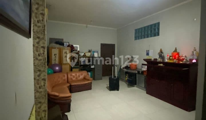 DISEWAKAN RUKO DI DURI KOSAMBI SHM 137m² 3 LANTAI
