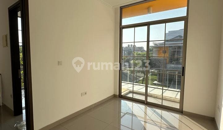 DISEWAKAN RUMAH PIK 2 6x10m² HOOK 2BR 2 LANTAI