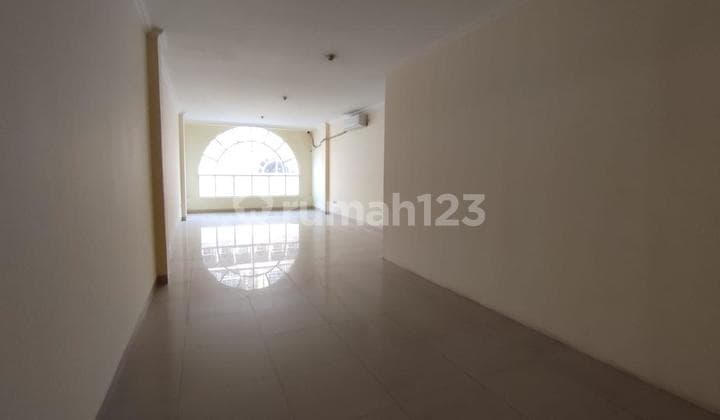 DISEWAKAN RUKO SEDAYU CENGKARENG 4,5x16,25m² 4 LANTAI