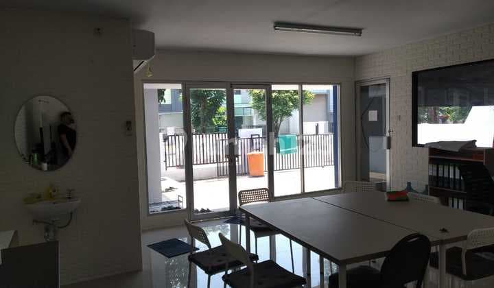 DISEWAKAN GUDANG DI KOMPLEK TAMAN TEKNO BSD 12x45m²