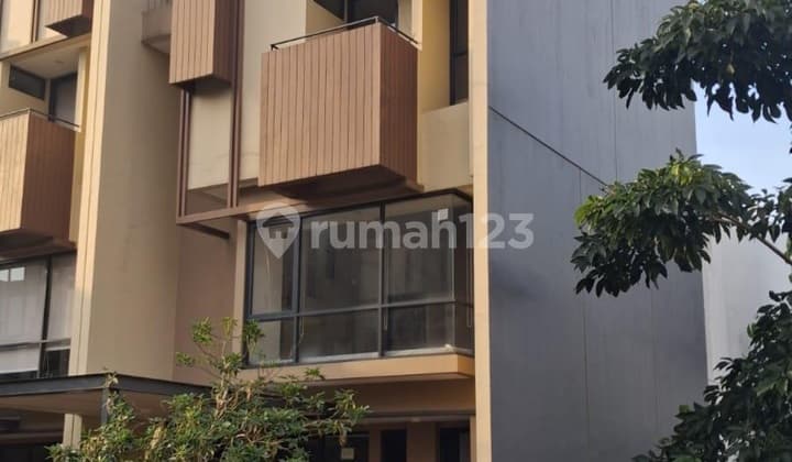 For Rent House in Tabebuya BSD