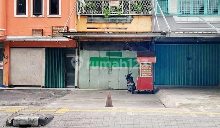 Ruko Cengkareng Jakarta Barat LB 180 SHM 3 LT Dekat Kampus & Stasiun