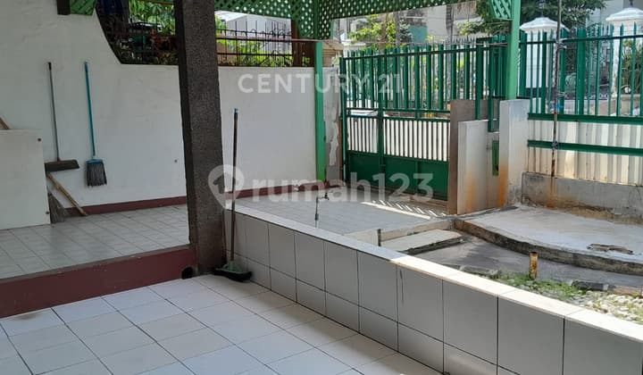 House for Sale in Pulomas