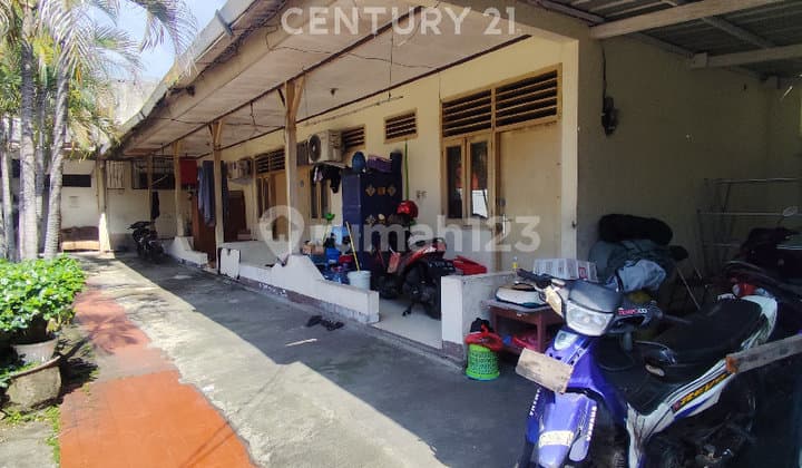 8-Room Boarding House with Spacious Yard in Kayu Mas, East Jakarta S9591
