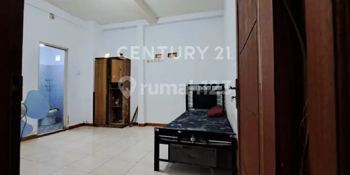 10-room Boarding House and Kiosk in Pasar Minggu, Jakarta S9660