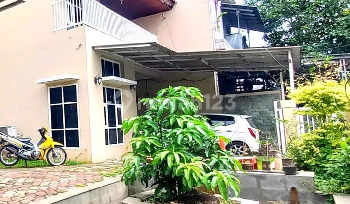 Rumah Lokasi Strategis Di Mampang Prapatan