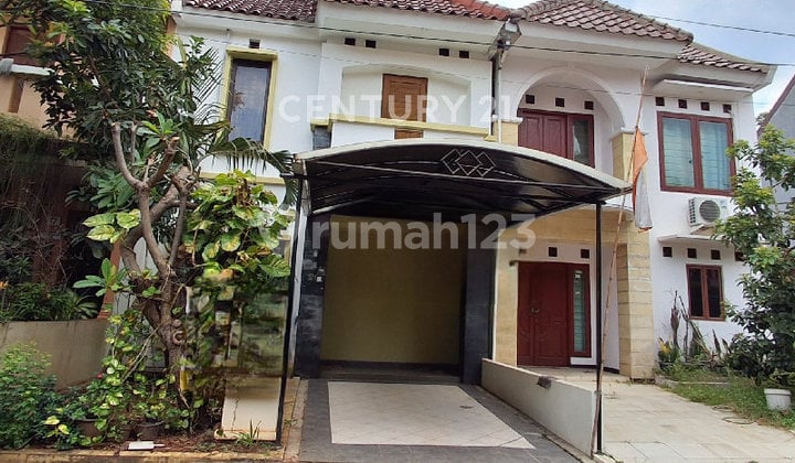 Rumah 2 Lantai Bagus Siap Huni di Buaran S8375