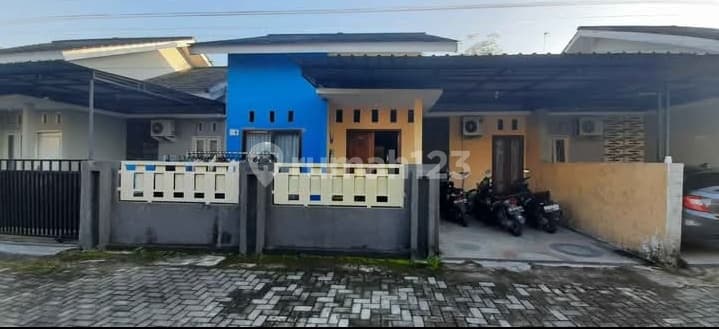 For Sale 75/101 m² House On Jln. Trusan Bung Hatta, Monjok, Mataram City