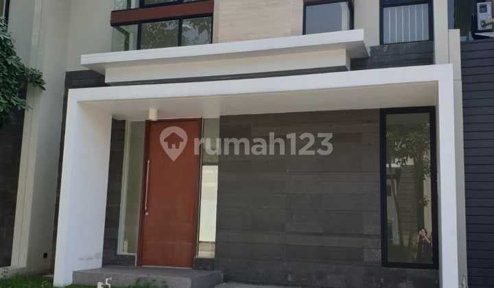 Kosongan Rumah Citraland Northwest Lake Ciamik Hadap Selatan