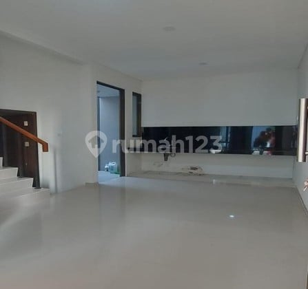 Graha Bintaro Jaya, Tang-Sel. Rumah Cozy Modern.2lt, Bebas Banjir