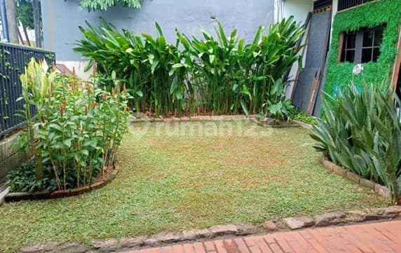 SUPER MURAH. Lebak Bulus, JakSel. Rumah Siap Huni, Strategis, SHM