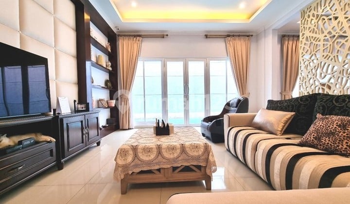 Kemang, Jaksel. Rumah Mewah Siap Huni, Swimming Pool, Cozy Modern