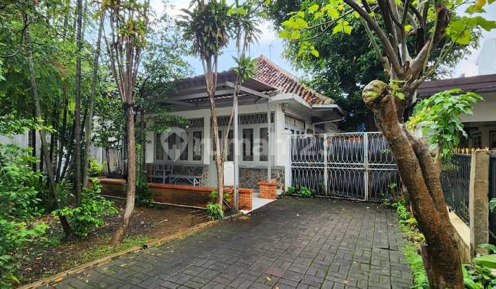 Rumah Menteng, Jak pus. Prestise, Strategis, Langka, Bebas Banjir