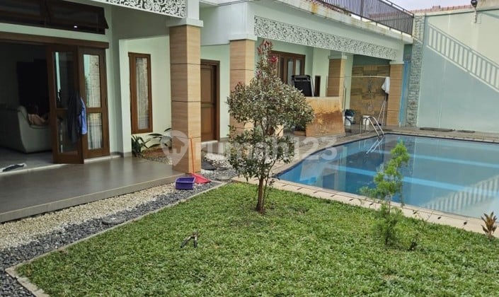 Murah. Pasar Minggu, Jak-Sel. Rumah Siap Huni, Sw Pool, Strategis