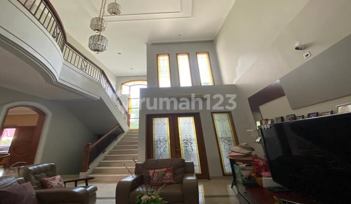 Taman Lebak Bulus Lestari. Rmh Mewah, Siap Huni, 2Lt, Cozy Modern