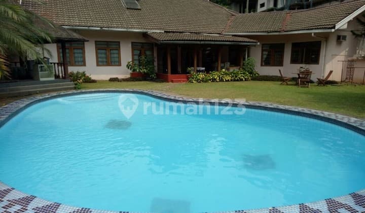 Sell Below Market Value. Pejaten House, South Jakarta. Ready to Move In, Swimming Pool, Freehold Title.
