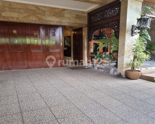 Cinere. Rumah Mewah & Premium, Cozy Modern, Terawat, Bebas Banjir