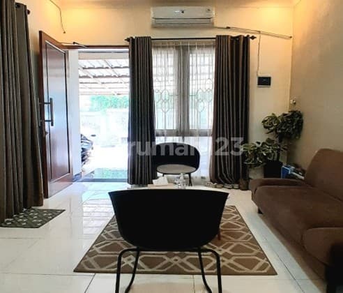 Rumah Dalam Cluster, Dekat Stasiun Bintaro, Siap Huni 2Lt, Modern
