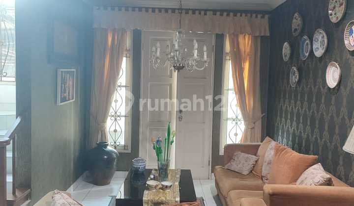 SUPER CHEAP. Senayan, Bintaro Jaya. Hook House, 2 Floors, FLOOD-FREE.