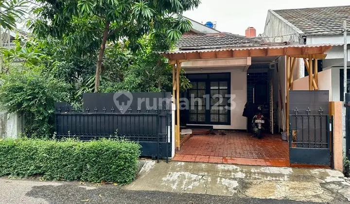Merpati, Bintaro Jaya Sek1. Rumah Strategis Terawat, Bebas Banjir