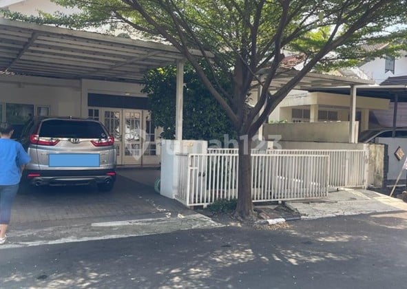 Bintaro Jaya, Sector 3A, South Tangerang. 2-Story House Ready to Live In, Cozy Modern