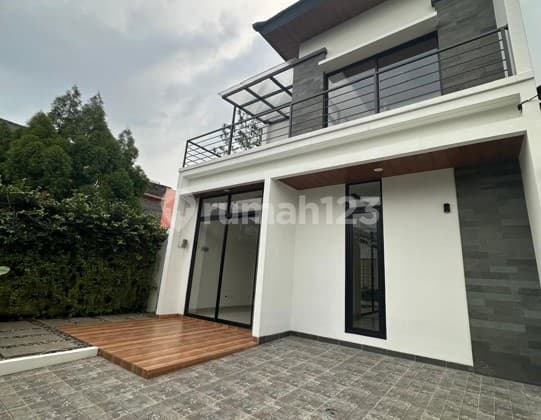 Graha Bintaro Jaya, South Tangerang. New House, 2 Floors, Cozy Modern, Near Toll Road