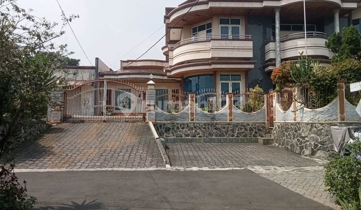 Rumah Mewah Dekat Alam Sutra Kunciran Cipondoh Tangerang