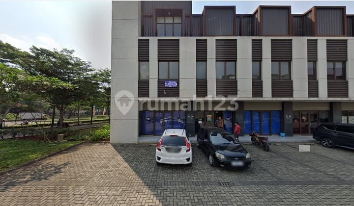 3-Storey Linked Shophouse BSD Vanya Park Pagedangan Tangerang Banten
