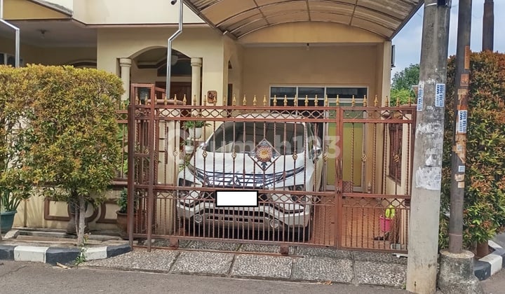 Rumah Hook 2Lantai di Jual Cepat D Karang Tengah