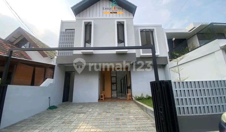 Rumah Baru Modern Minimalis 2 Lantai Dalam Cluster Di Bintaro .