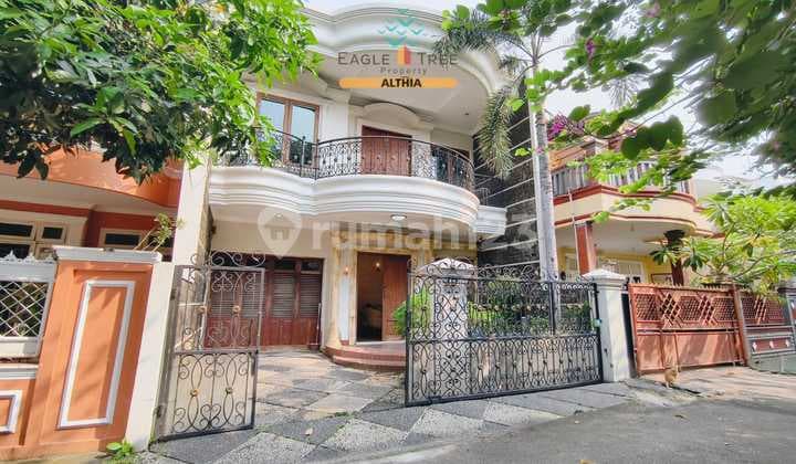 Rumah 2 Lantai Dalan Townhouse Rapi Siap Huni Di Petukangan