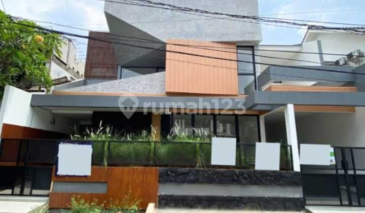 Brand New Modern Houserumah 2 Lantai dengan Kolam Renang Pribadi di Sektor 9 Bintaro