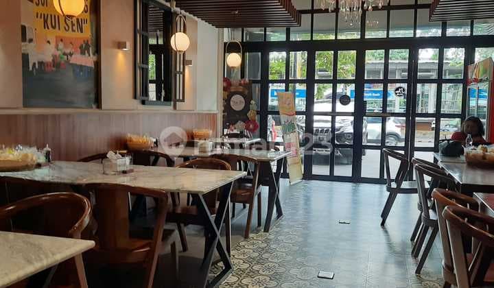 Di Ruko Premium Pondok Indah Kebayoran lama Jakarta Selatan