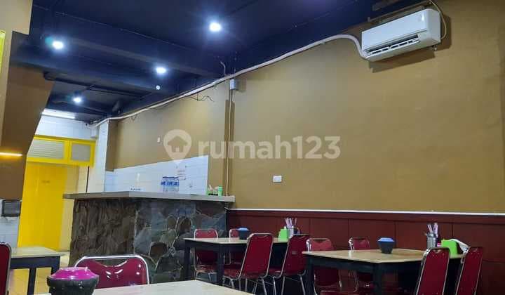 Di Ruko Jl. Biak Raya, Cideng Jakarta Pusat