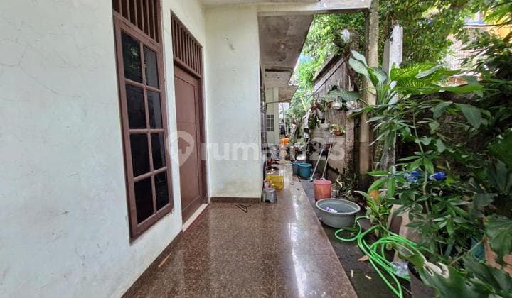 Di Jual Rumah lama hitung tanah di Jl Kenanga, Pancoran Mas Depok, Jawa Barat