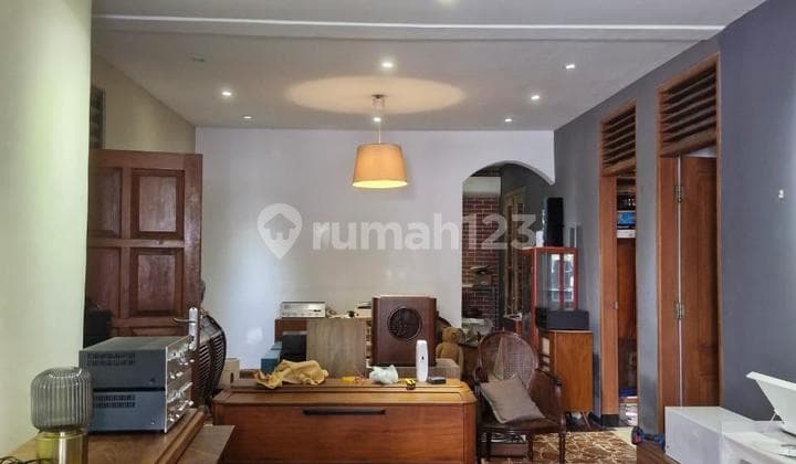 Di Jual rumah tenang lokasi strategis di Jl Cilandak Barat, Jakarta Selatan