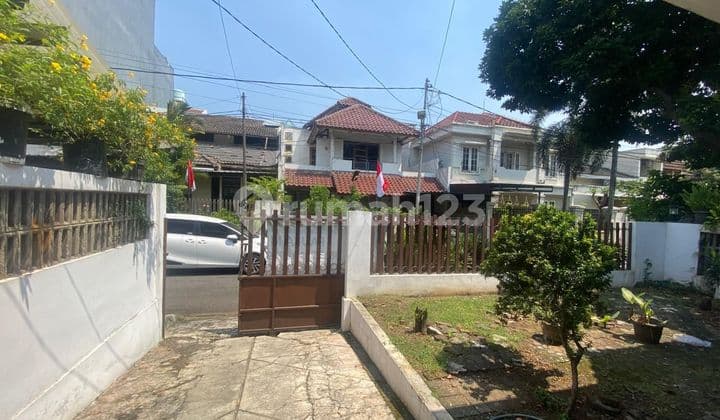 Rumah 1 /12 Lntai Siaphuni Dgn Good Garden Di Pondok Indah