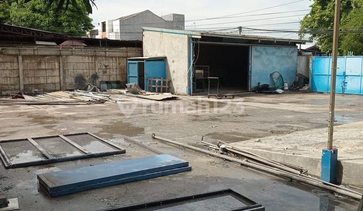 Disewakan Gudang Strategis Dekat Elang Laut Pik