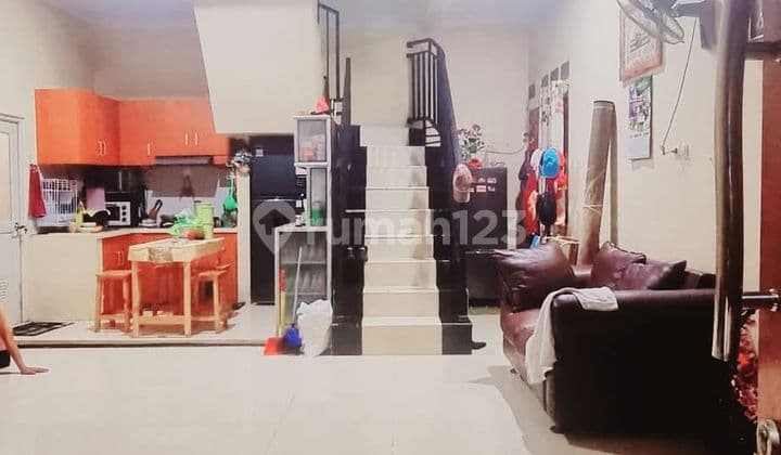 3-Story Furnished House in Karang Tengah, Ciledug, Tangerang City